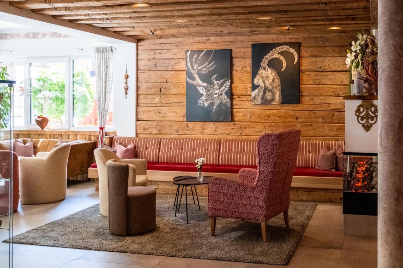 Hotel Lohningerhof Maria Alm am Steinernen Meer Luaran gambar