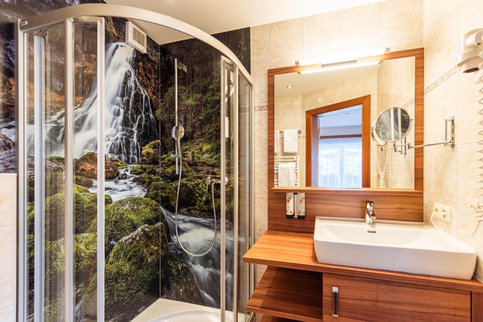Hotel Lohningerhof Maria Alm am Steinernen Meer Bilik gambar